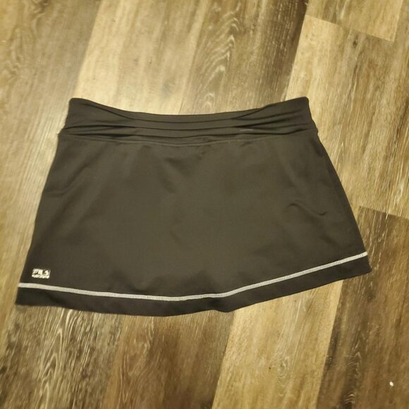 Women's FILA SPORT Skort. Size L, Black w/white trim, Zip Pocket, Great Cond! - Picture 2 of 3